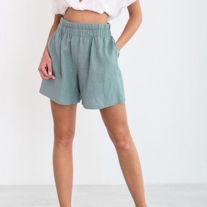 Love and Confuse Isla Linen Shorts